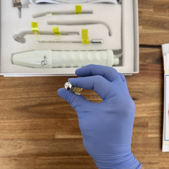 NuDerma Portable Handheld Skin Therapy Wand Machine w/Neon Skincare NIB - Picture 13 of 16